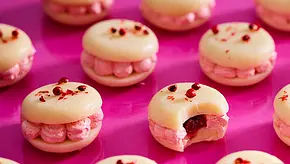 Käse Macarons Rezept - Foto: LECKER @ Bauer Media Group Käse Macarons Rezept - Foto: LECKER @ Bauer Media Group