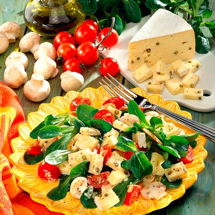 Käse-Nüssli-Salat Rezept Käse-Nüssli-Salat Rezept
