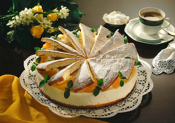 Käse-Sahne-Torte Rezept Käse-Sahne-Torte Rezept