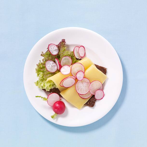 Käsebrot mit Radieschen Rezept