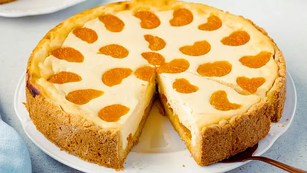 Käsekuchen mit Manndarinen und Mürbeteig. - Foto: ShowHeroes für LECKER @ Bauer Media Group