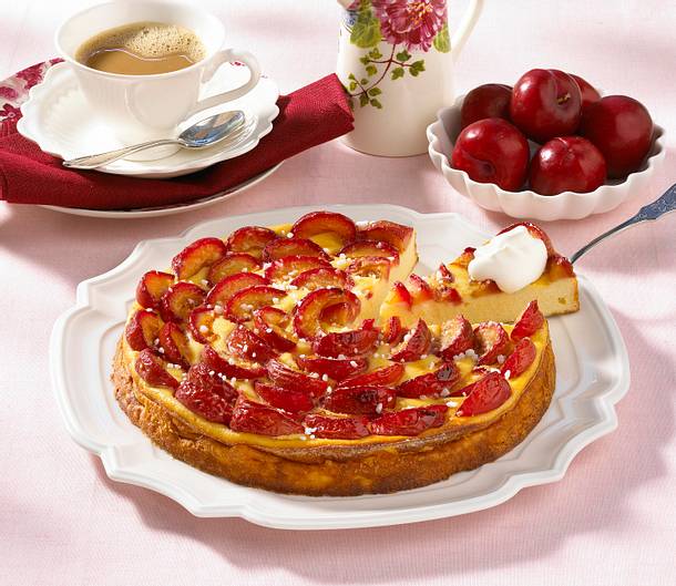 Käsekuchen mit Pflaumen Rezept Käsekuchen mit Pflaumen Rezept