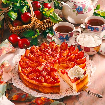 Käsekuchen mit Pflaumen Rezept