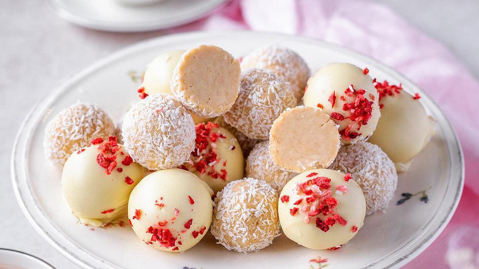 Käsekuchen-Pralinen als Valentinstags-Geschenk - Foto: ShowHeroes