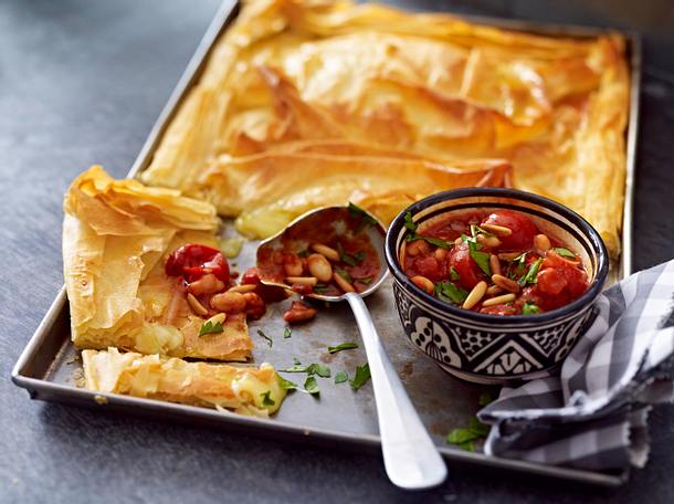 Käsepastete mit Tomaten-Bohnen-Soße Rezept Käsepastete mit Tomaten-Bohnen-Soße Rezept