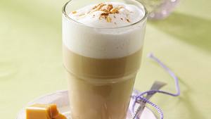 Kaffee Caramello mit Sirup Rezept - Foto: House of Food / Bauer Food Experts KG