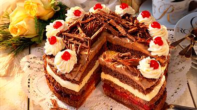 Kaffee-Mascarpone-Torte Rezept - Foto: LECKER @ Bauer Media Group
