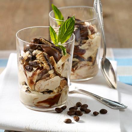 Kaffeecreme mit Keksplittern Rezept Kaffeecreme mit Keksplittern Rezept