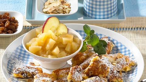 Kaiserschmarrn mit Apfelkompott (Diabetiker) Rezept - Foto: House of Food / Bauer Food Experts KG