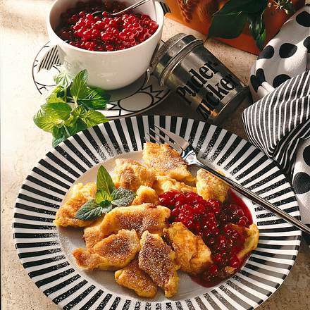 Kaiserschmarrn mit Preiselbeerkompott Rezept Kaiserschmarrn mit Preiselbeerkompott Rezept