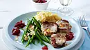 Kalbsmedaillons mit Kichererbsen-Kartoffel-Püree Rezept - Foto: LECKER @ Bauer Media Group