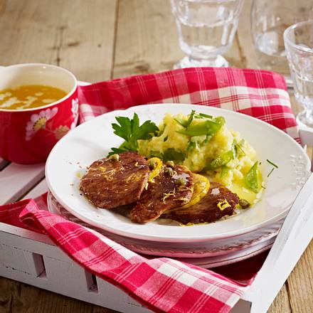 Kalbsschnitzel mit Kapern-Zitronensoße Rezept
