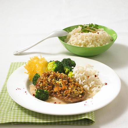 Kalbsschnitzel mit Walnuss-Kruste Rezept Kalbsschnitzel mit Walnuss-Kruste Rezept