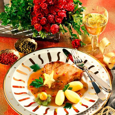 Kalbssteak mit grüner Pfeffersoße Rezept Kalbssteak mit grüner Pfeffersoße Rezept