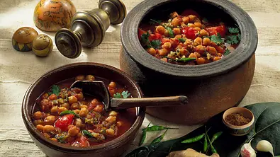 Kalib Channa (Würzige Kichererbsen) Rezept - Foto: LECKER @ Bauer Media Group