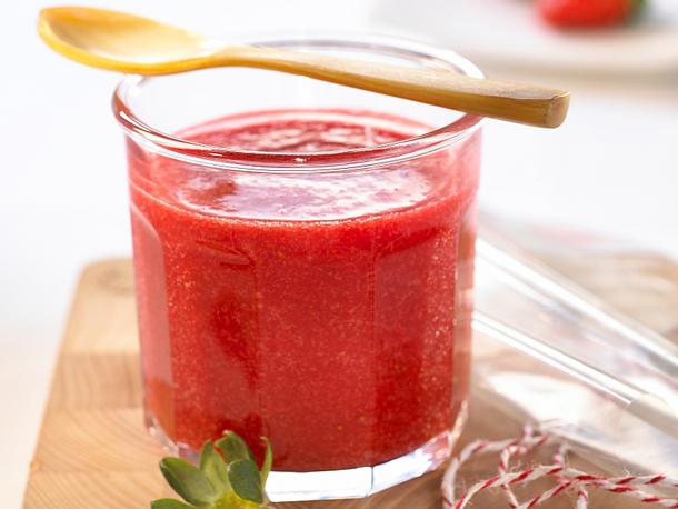 Kaltgerührte Erdbeer-Konfitüre Rezept Kaltgerührte Erdbeer-Konfitüre Rezept