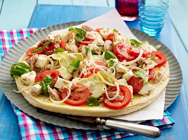 Kalte Fladenbrot-Pizzen Rezept Kalte Fladenbrot-Pizzen Rezept