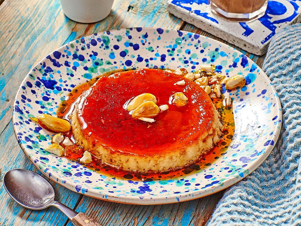 Kanarischer Flan mit Mandelkaramell Rezept