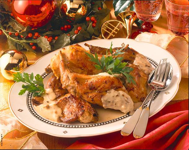 Kaninchen in Sahne-Pilzsoße Rezept Kaninchen in Sahne-Pilzsoße Rezept