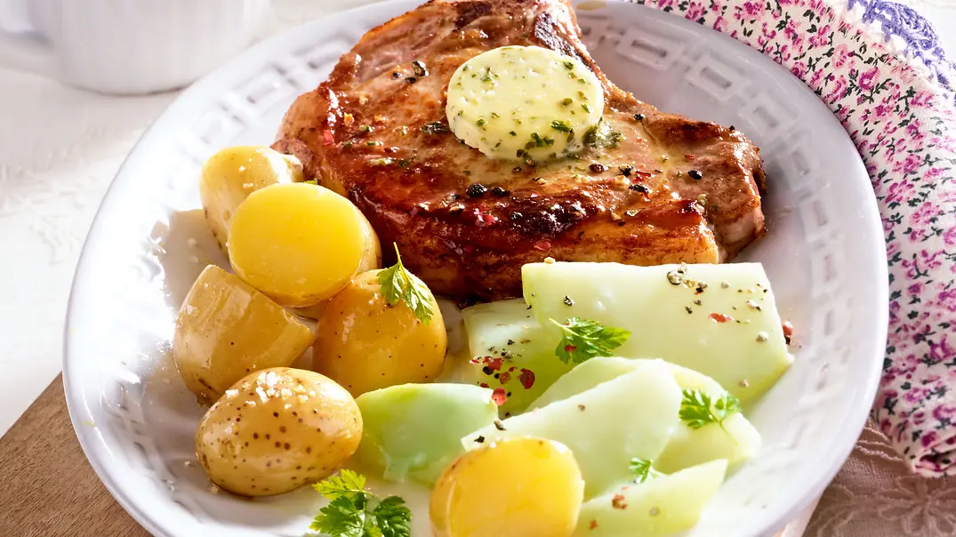 Karacho-Kotelett in Kohlrabi-Begleitung Rezept - Foto: LECKER @ Bauer Media Group Karacho-Kotelett in Kohlrabi-Begleitung Rezept - Foto: LECKER @ Bauer Media Group