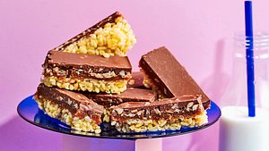 Karamell-Erdnuss-Schnitten Snickers lässt grüßen! Rezept - Foto: Image Professionals