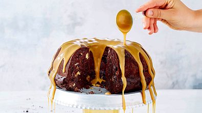 Karamell-Traum auf Schoko-Erdnuss-Gugel  Rezept - Foto: LECKER @ Bauer Media Group
