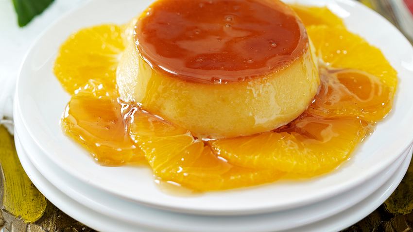 Karamellpudding mit Orangen (Flan con Naranja) Rezept - Foto: House of Food / Bauer Food Experts KG
