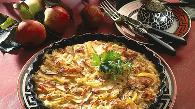 Kartoffel-Apfelgratin Rezept - Foto: LECKER @ Bauer Media Group