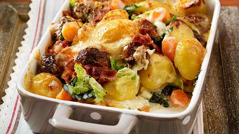 Kartoffel-Auflauf mit Hackbällchen Rezept - Foto: House of Food / Bauer Food Experts KG