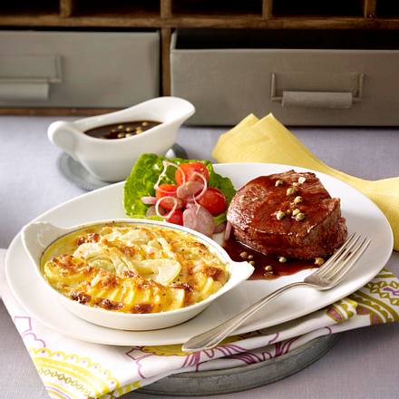 Kartoffel-Fenchel-Gratin mit Pfeffer-Steak Rezept
