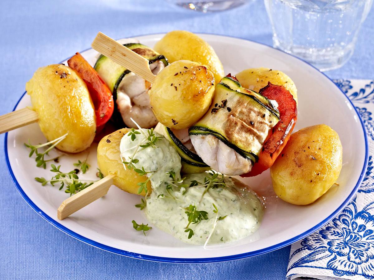 Kartoffel-Fisch-Spieße mit Grüner Soße Rezept