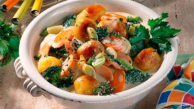 Kartoffel-Gemüse Ragout Rezept - Foto: LECKER @ Bauer Media Group