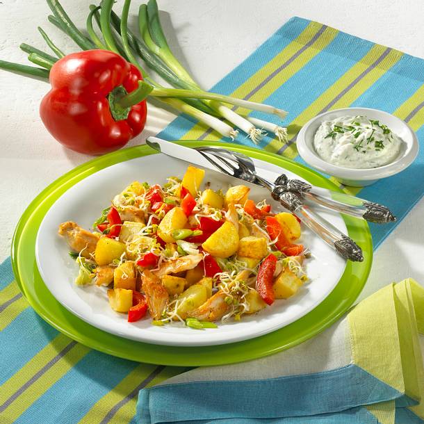 Kartoffel-Hähnchen-Pfanne mit Sprossen Rezept Kartoffel-Hähnchen-Pfanne mit Sprossen Rezept