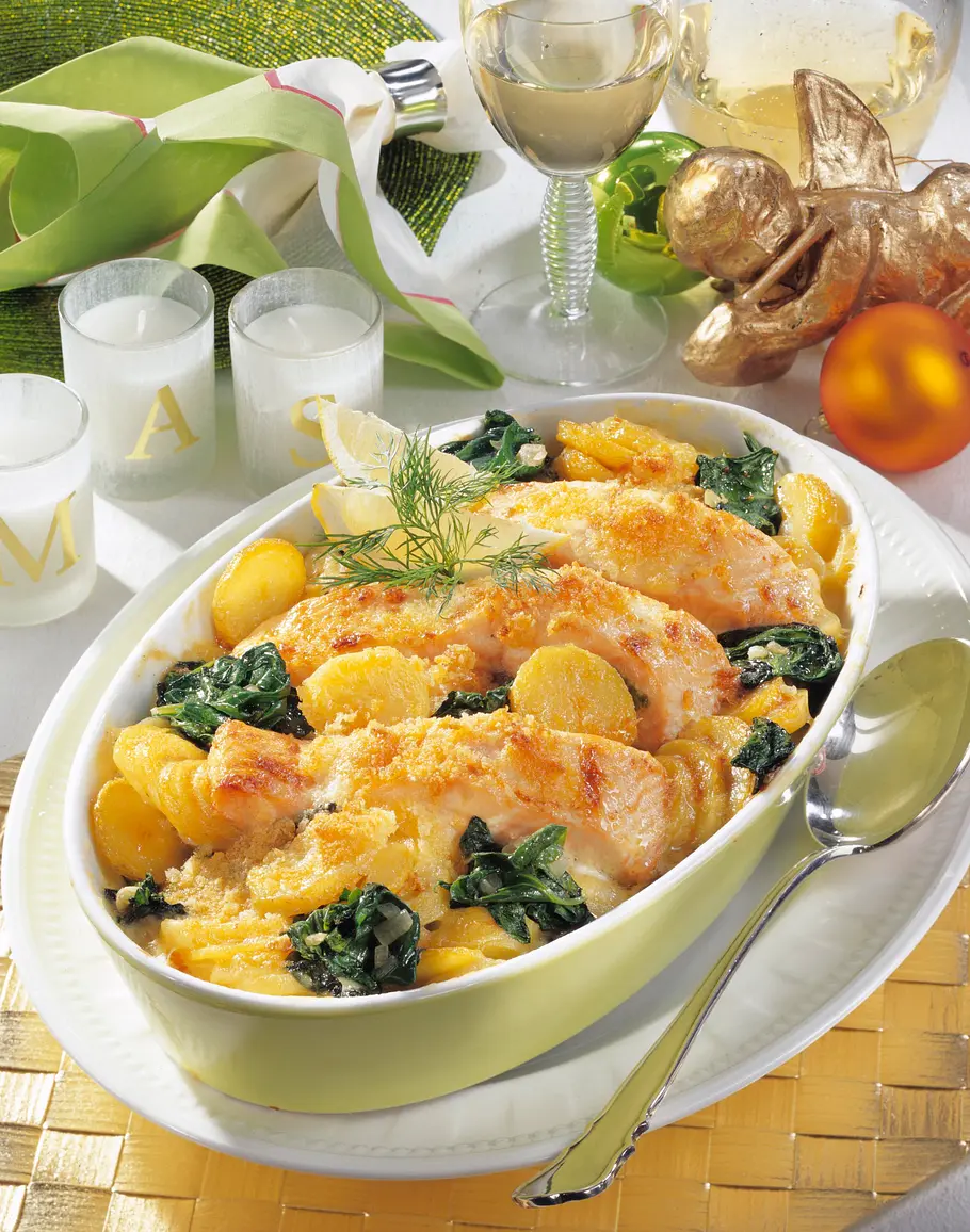 Kartoffel-Lachs-Gratin mit Spinat Rezept Kartoffel-Lachs-Gratin mit Spinat Rezept