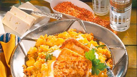 Kartoffel-Linsen-Curry mit Schafskäse Rezept - Foto: House of Food / Bauer Food Experts KG
