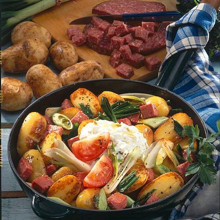 Kartoffel-Mettwurstpfanne Rezept