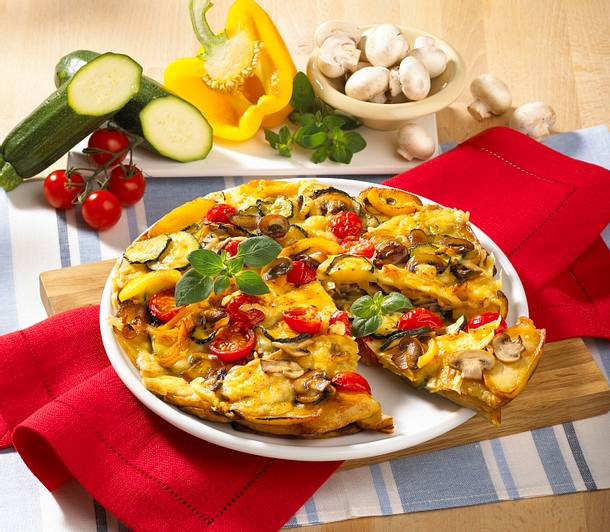 Kartoffel-Pfannen-Pizza mit Käsekruste Rezept Kartoffel-Pfannen-Pizza mit Käsekruste Rezept