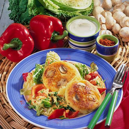 Kartoffel-Plätzchen mit Wirsingrahm Rezept Kartoffel-Plätzchen mit Wirsingrahm Rezept
