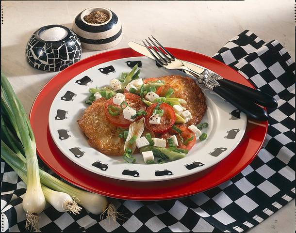 Kartoffel-Puffer mit Schafskäse Rezept Kartoffel-Puffer mit Schafskäse Rezept
