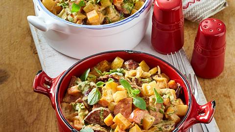 Kartoffel-Ragout mit Kabanossi Rezept - Foto: House of Food / Bauer Food Experts KG