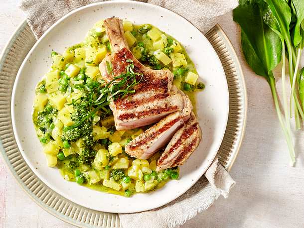 Kartoffel-Risotto mit Pesto und Kotelett Rezept