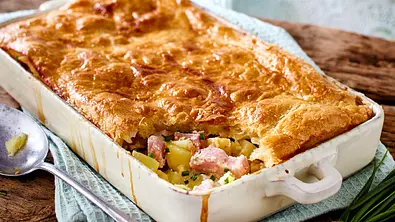 Kartoffel-Schinken-Pie Rezept - Foto: LECKER @ Bauer Media Group
