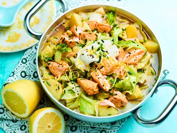 Kartoffel-Stew mit Spitzkohl und Lachs Rezept Kartoffel-Stew mit Spitzkohl und Lachs Rezept