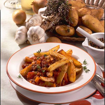 Kartoffel-Sticks mit Bolognese Rezept Kartoffel-Sticks mit Bolognese Rezept