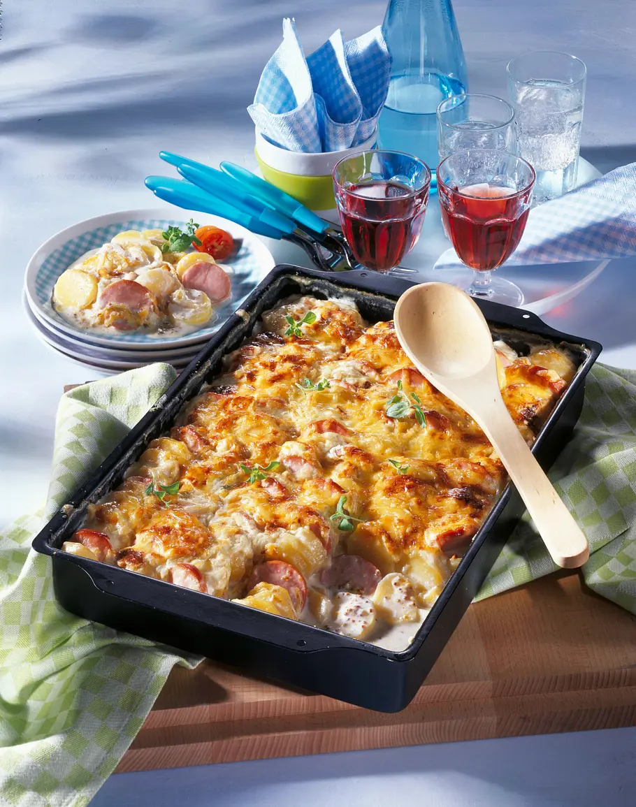 Kartoffel-Wurst-Gratin Rezept Kartoffel-Wurst-Gratin Rezept