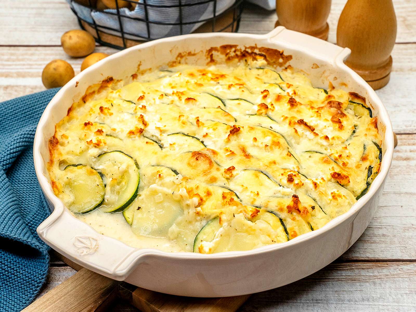 Kartoffel-Zucchini-Auflauf Rezept | LECKER