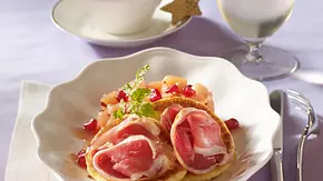 Kartoffelblinis mit geräucherter Gänsebrust Rezept - Foto: LECKER @ Bauer Media Group