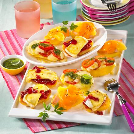 Kartoffelhälften auf dreierlei Art Rezept Kartoffelhälften auf dreierlei Art Rezept