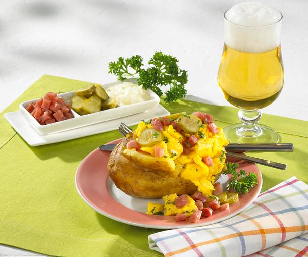 Kartoffeln mit Rührei-Füllung Rezept Kartoffeln mit Rührei-Füllung Rezept