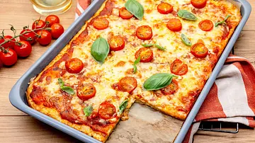 Kartoffelpizza Rezept - Foto: ShowHeroes für LECKER @ Bauer Media Group Kartoffelpizza Rezept - Foto: ShowHeroes für LECKER @ Bauer Media Group
